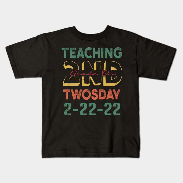 Teaching 2nd Grade On Twosday Funny 2-22-22 For Teacher Kids T-Shirt by Souben